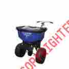 0238831 100-pound 82108 Chapin Professional Salt And Ice Melt Spreader 023883821081