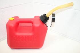 11802 Blitz Vintage 1 Gallon 4 Oz Plastic Vented Fuel Gas Can Cleaned And Dry