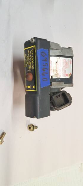 Briggs & Stratton 695660 And Motor-starter