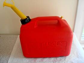 71-33623 Craftsman Sears 2 1/2 Gal Plastic Vented Gas Can #71-33623 Made By Chilton Usa