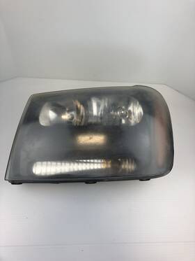 Gm 10390865 Driver Side Headlight For 2006-2009 Chevy Trailblazer