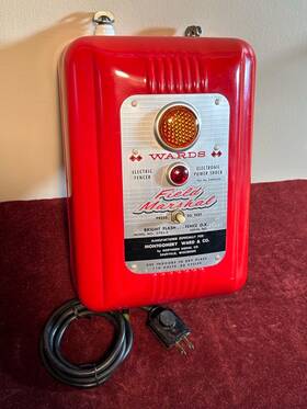 Montgomery Ward 2745-3 Rare Vintage Co. Field Marshal Electronic Power Shock Fencer