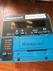 R7847a1023s7800a1001 Rm7840l1018 Honeywell Burner Control Amp Keyboard
