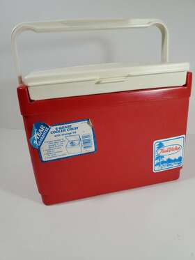 027-red True Value Vtg 6 Quart Cooler With Storage Lid Red/white