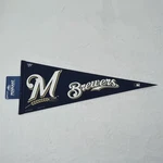 Milwaukee Brewers Mlb Baseball Wincraft Classic Felt Pennant Banner Flag 30 X12. Fixed Price $7.33.