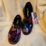 Principle Plastics Sloggers Women's Shoe Garden Blue/purple Print Size 8 5123. Fixed Price $31.99.