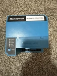 Honeywell RM7840L1075 Burner Control. Fixed Price $225.00.