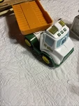 Tomy John Deere Animal Sounds Hayride Tractor - 34908. Fixed Price $19.95.