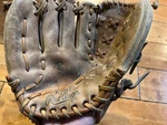 Rawlings Youth Baseball Glove 11 Inch Reggie Jackson RBG90 Deep Well Pocket Lht. Fixed Price $18.99.