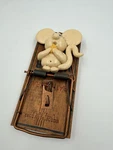 Vintage Victor Mouse Trap With Wall Decor Woodstream Corp Lititz Pa Used. Fixed Price $21.99.