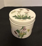 Portmeirion Botanical Garden Canister Jar With Lid Daisy Orchid Pattern. Fixed Price $32.99.