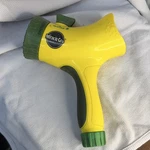 Miracle-gro Ergonomic Garden Hose Nozzle Yellow Green Shower Flat Spray. Fixed Price $10.00.