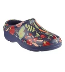 Totes Everywear Ladies Clog Size 8 Veggies Garden Shoes. Fixed Price $18.99.
