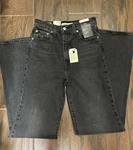 Levi's Ribcage Bell 25 X34. Fixed Price $59.99.