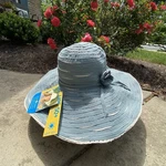 Sunday Afternoons Ladies Hat Wide 5" Brim Blue Striped Upf 50 Size New. Fixed Price $30.00.